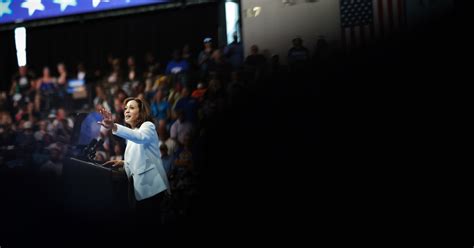 savannah bond video|Kamala Harris caps Georgia bus tour with Savannah rally .